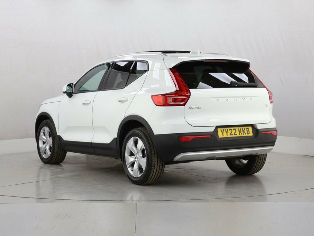 Volvo XC40 1.5L Momentum YY22KKB White #5