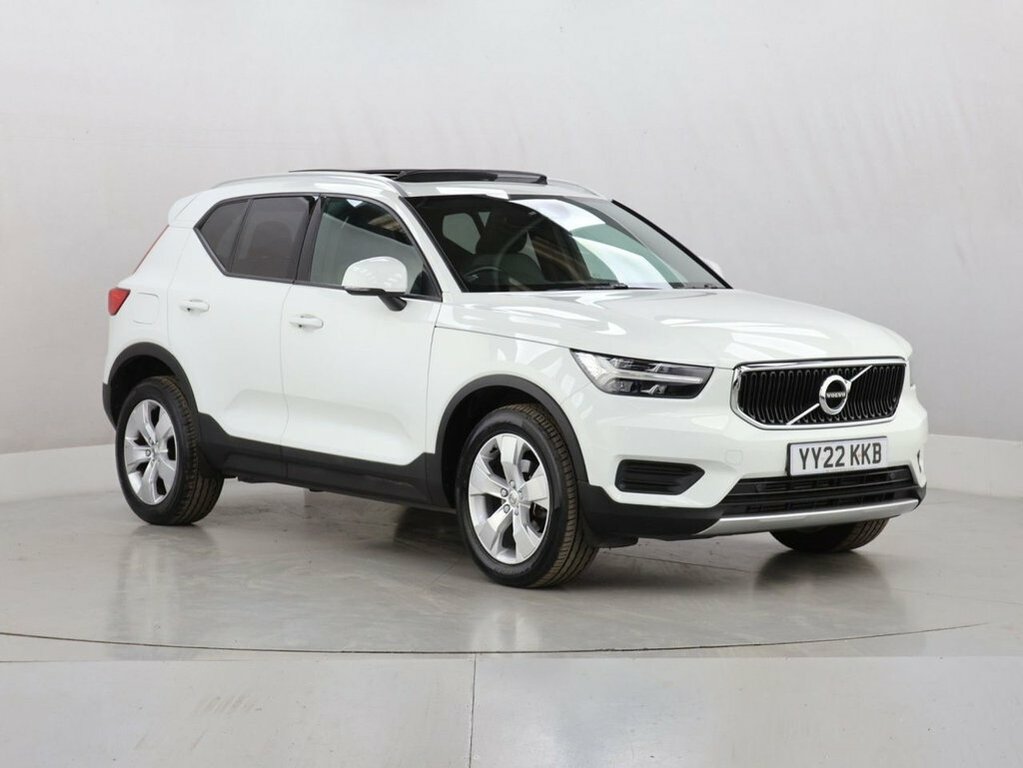 Volvo XC40 1.5L Momentum YY22KKB White #2