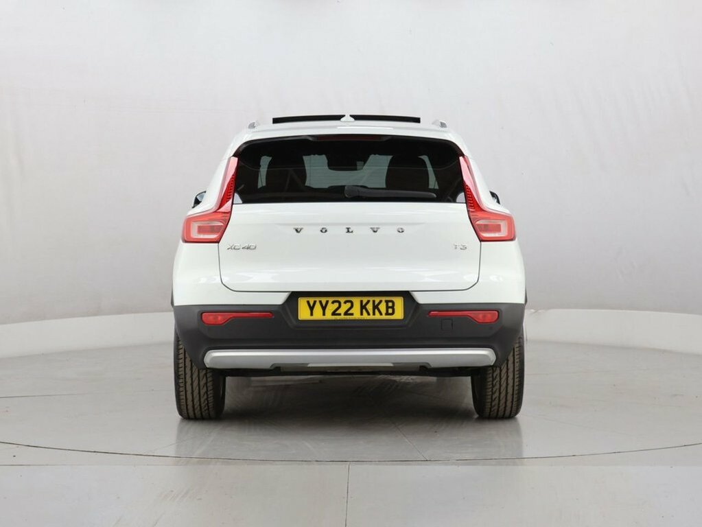 Volvo XC40 1.5L Momentum YY22KKB White #6