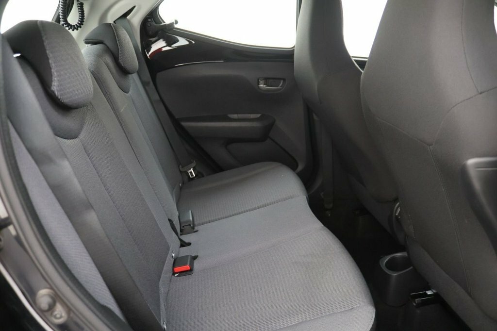 Toyota Aygo 1.0 Vvt I X Play Hatchback X Shift White #12
