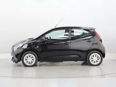 Toyota Aygo 1.0 Vvt-i Edge Hatchback X-shift Euro 6 Beige #4