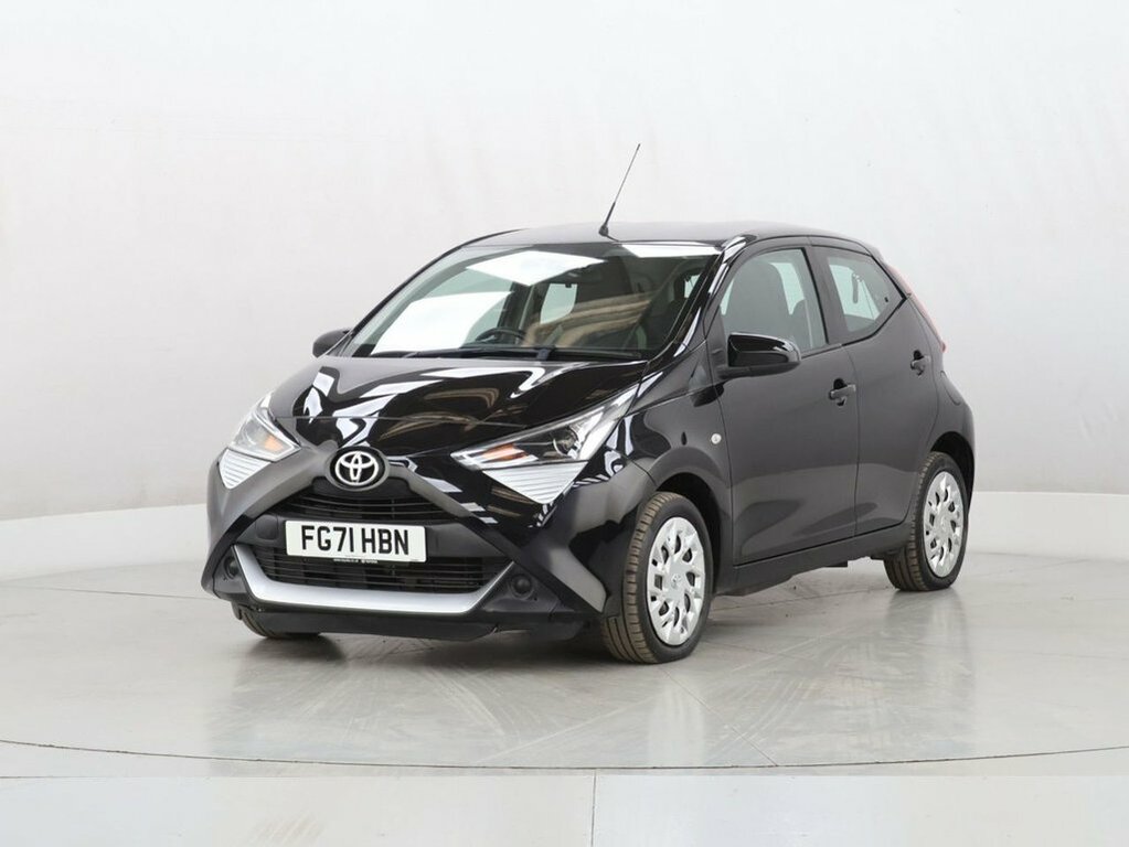 Toyota Aygo 1L X-play Black #3