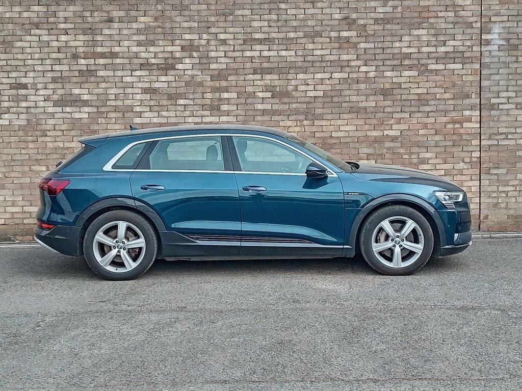 Audi E-tron Suv NA20LKE Blue #3