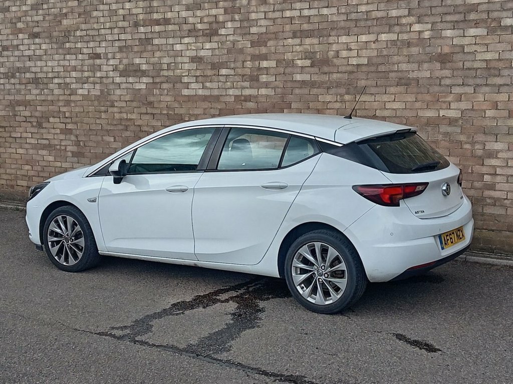 Vauxhall Astra 1L Energy White #3
