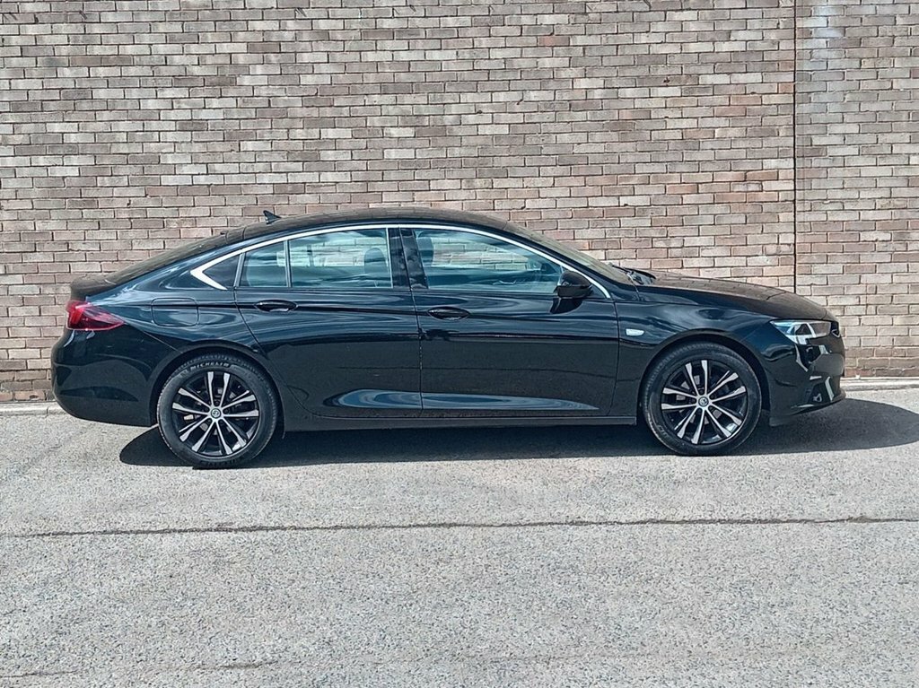 Vauxhall Insignia 1.5L Se Edition Black #2