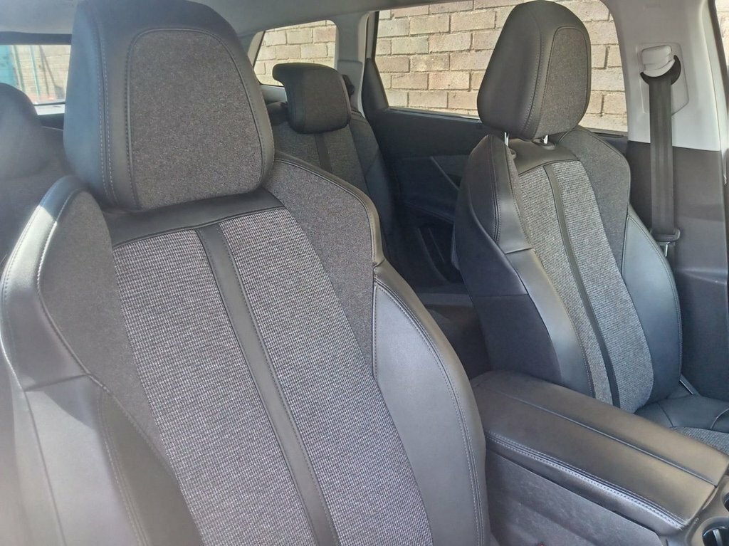 Peugeot 5008 1.5L Allure White #5
