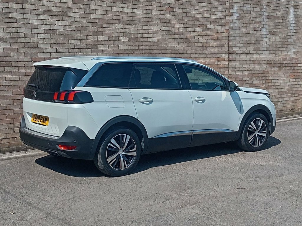 Peugeot 5008 1.5L Allure White #4