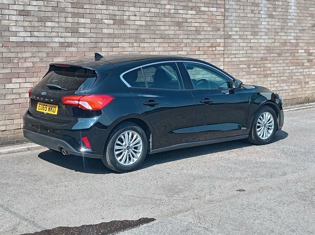 Ford Focus 1L Titanium EU69WKO Black #3
