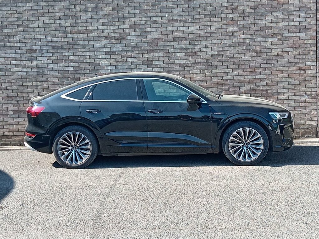 Audi E-tron Suv DG22ZGS Black #3