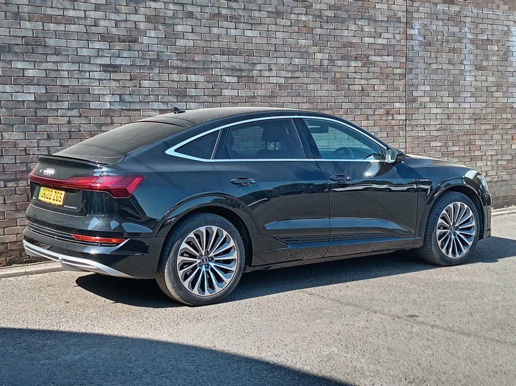 Audi E-tron Suv DG22ZGS Black #4