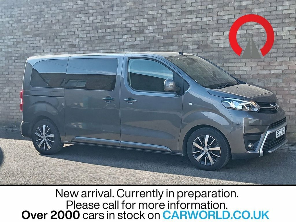 Toyota Proace Verso 2L Family Grey