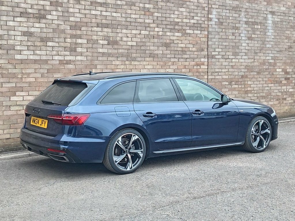 Audi A4 Avant 2L Black Edition MW24JFY Blue #3