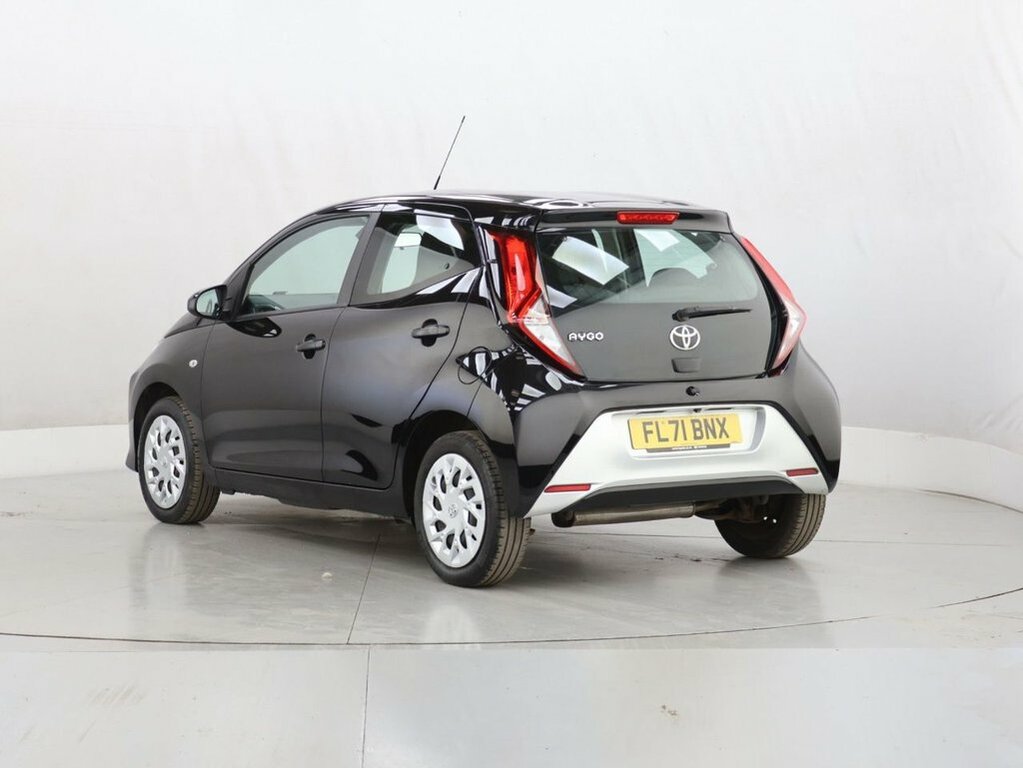 Toyota Aygo 1L X-play FL71BNX Black #4