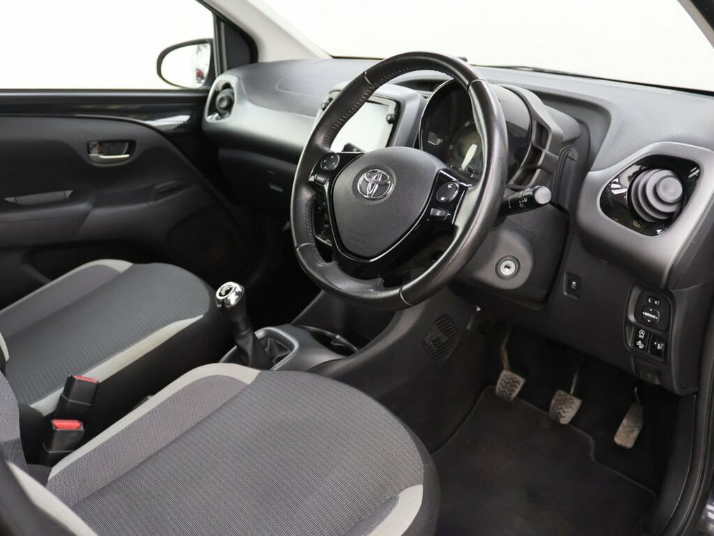 Toyota Aygo 1L X-play FL71BNX Black #6