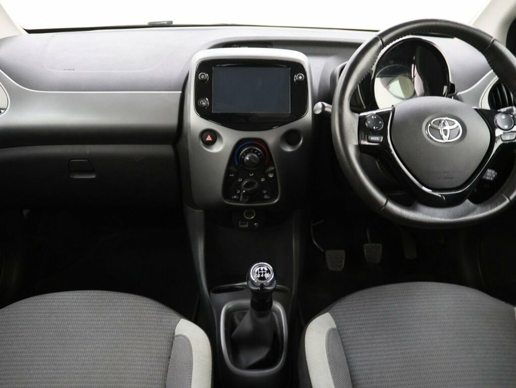 Toyota Aygo  White #13