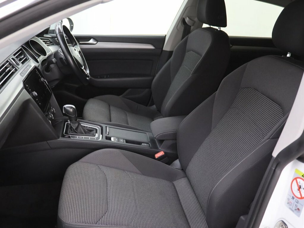 Volkswagen Arteon Hatchback White #15