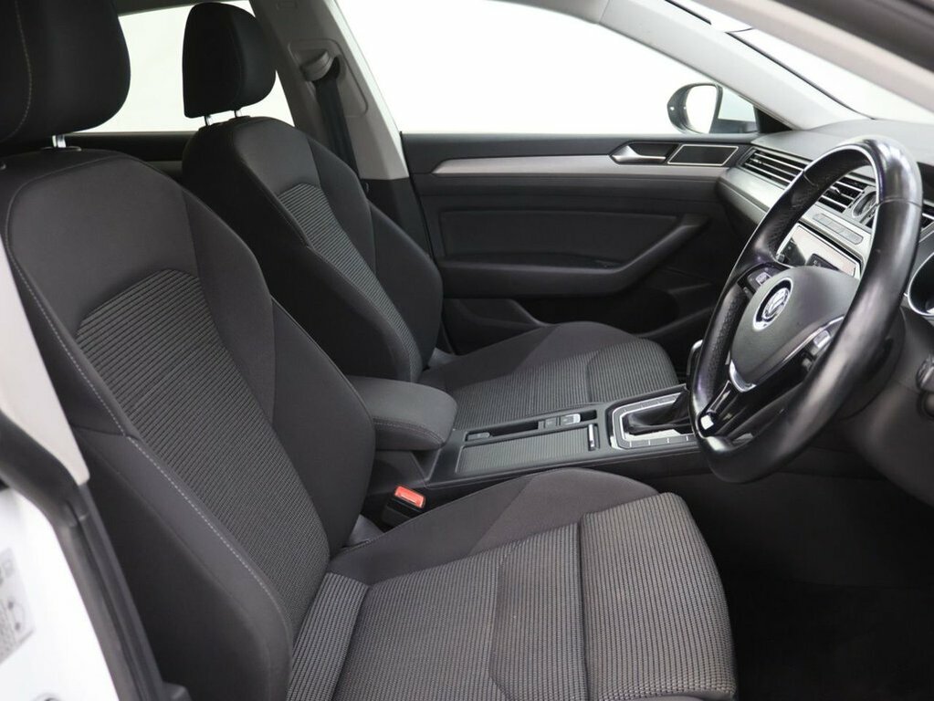 Volkswagen Arteon Hatchback White #7