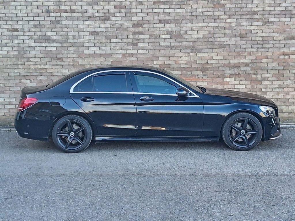 Mercedes-Benz C Class 2L Amg Line OU67OTN Black #3