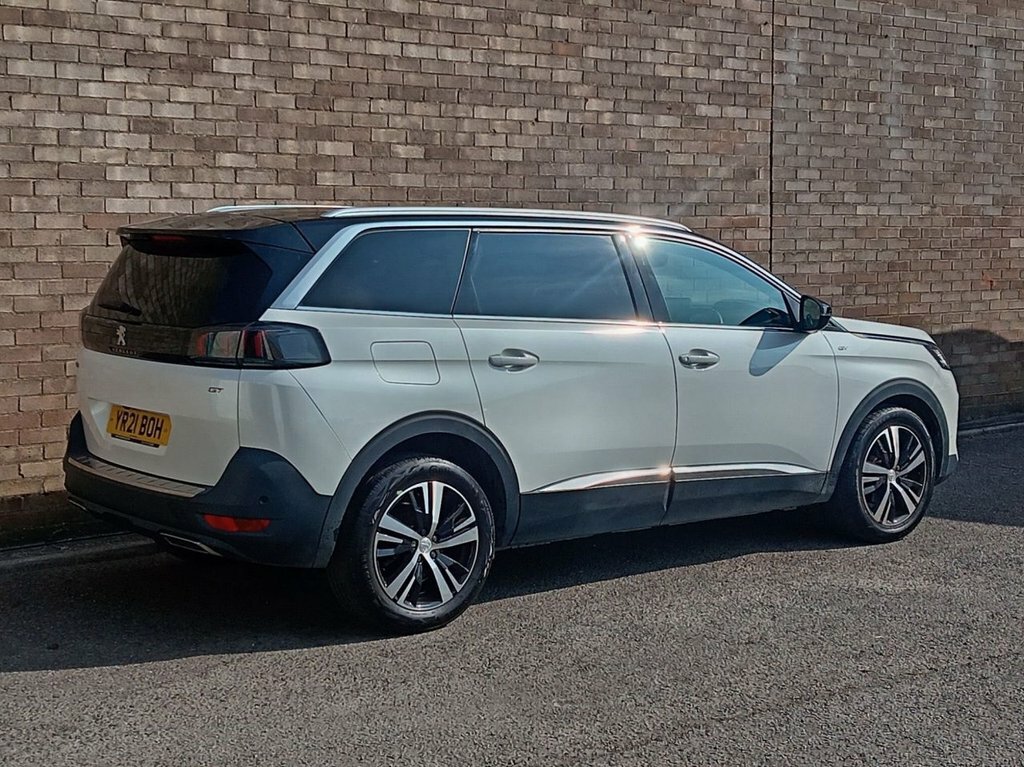 Peugeot 5008 1.2L Gt White #4