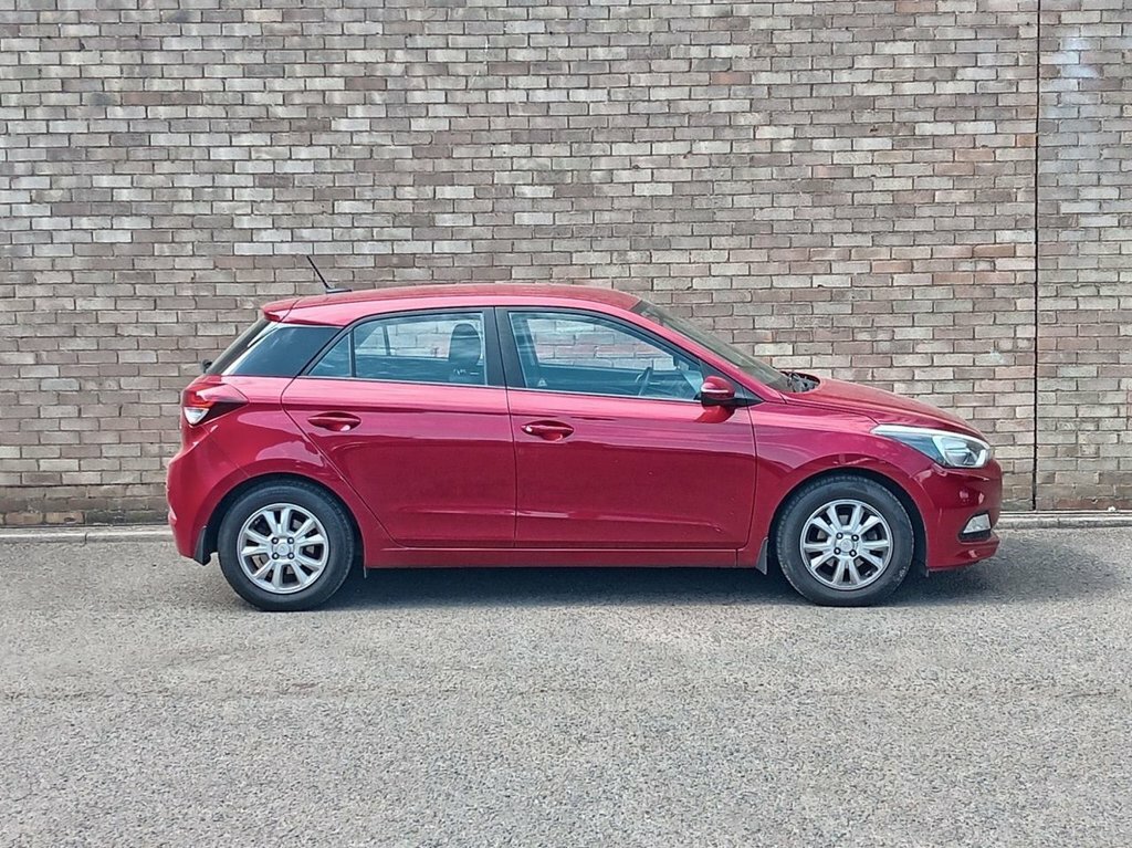 Hyundai I20 1L Se Red #2