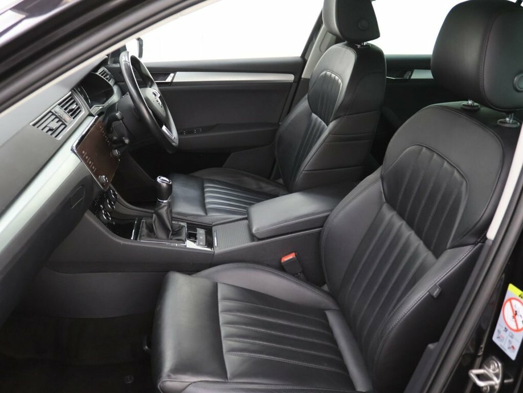 Skoda Superb Superb Se Technology Tsi S-a White #18
