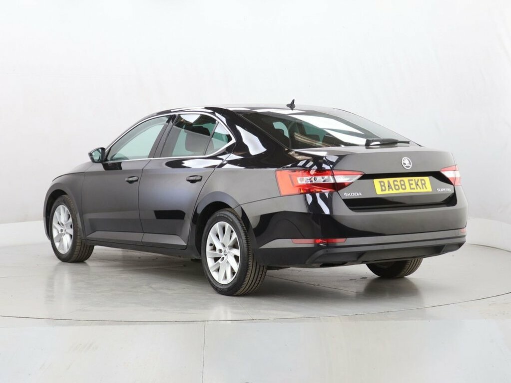 Skoda Superb 2L Se Technology Black #6