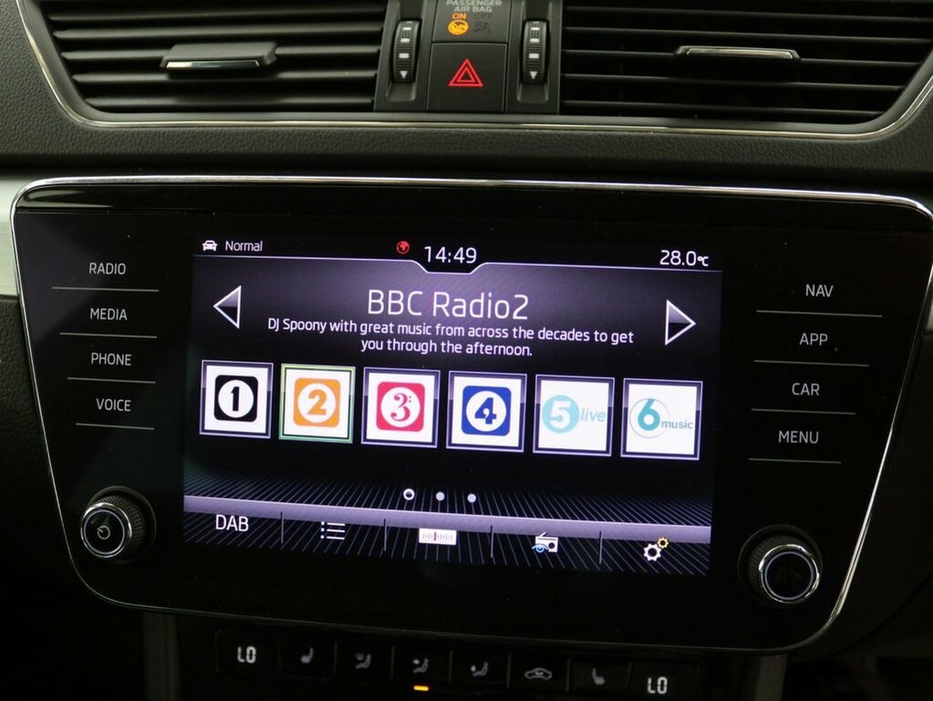 Skoda Superb Superb Se Technology Tsi S-a White #11