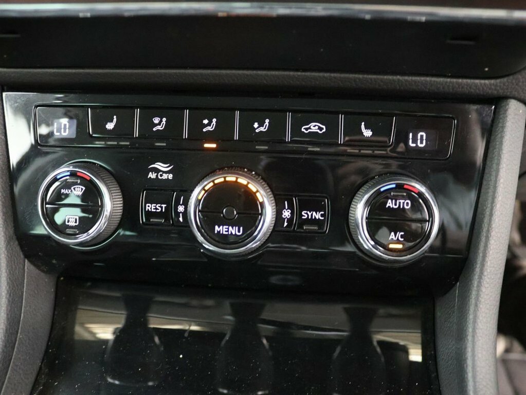 Skoda Superb Superb Se Technology Tsi S-a White #10
