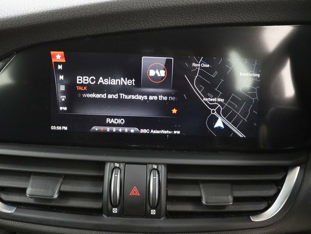 Alfa Romeo Giulia 2.0 Tb Sprint Red #10