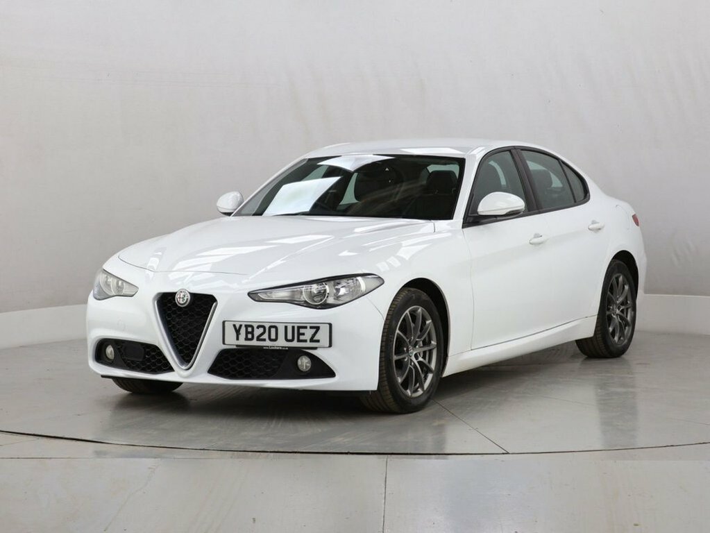 Alfa Romeo Giulia 2L Super White #4