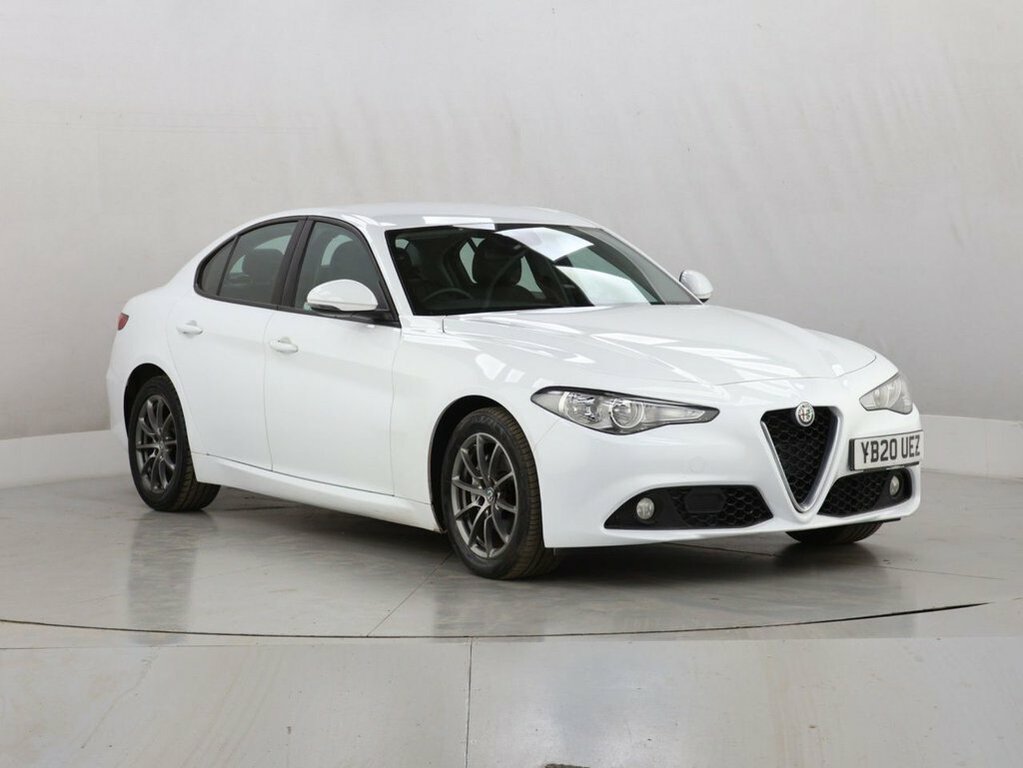 Alfa Romeo Giulia 2L Super White #2