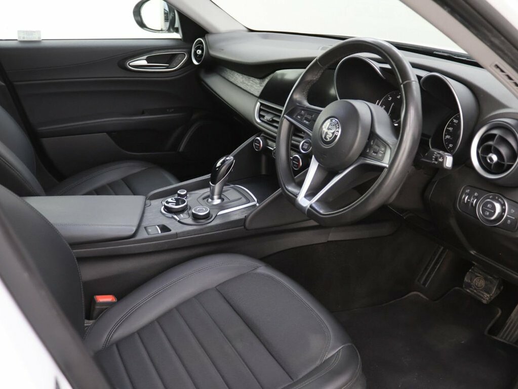 Alfa Romeo Giulia 2.0 Tb Sprint Red #8