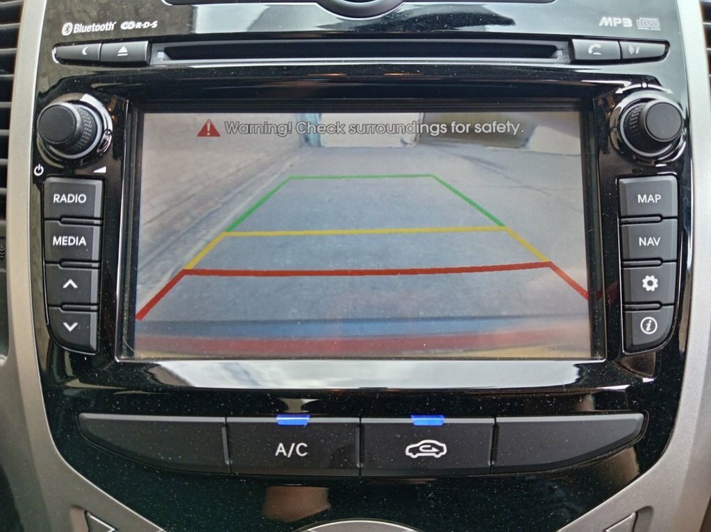 Hyundai Ix20 1.6L Premium Nav Red #3