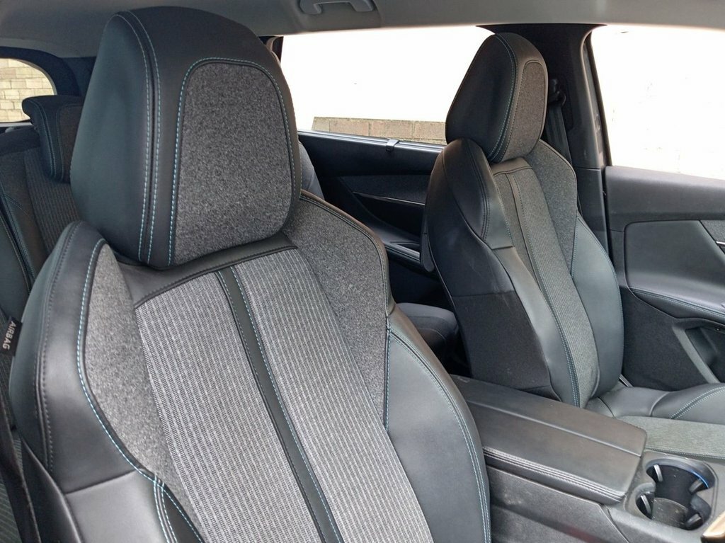 Peugeot 5008 1.2L Allure Premium Grey #4