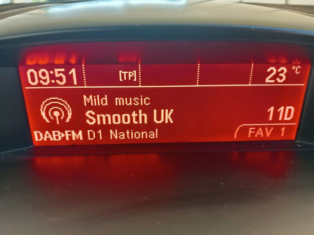 Vauxhall Zafira Tourer 1.4L Exclusiv Silver #5