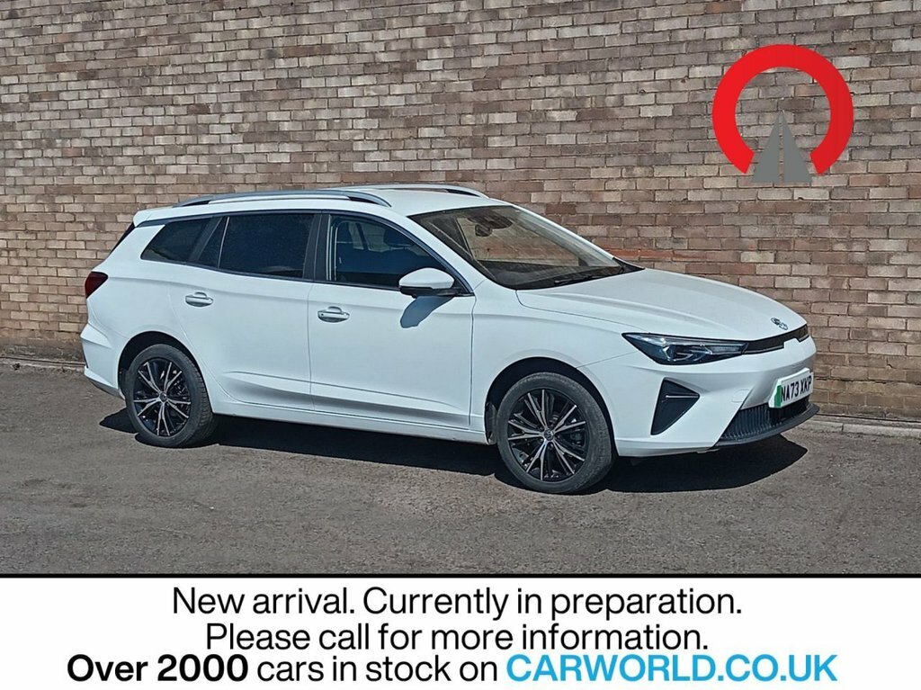 MG MG5 Estate White