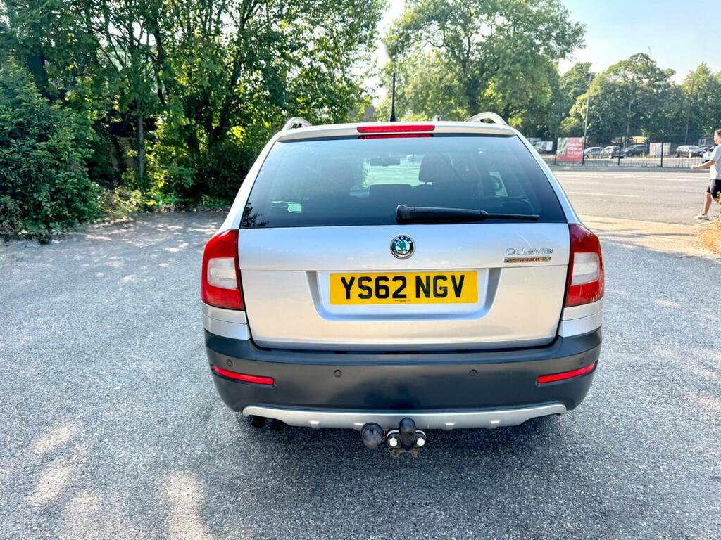 Skoda Octavia 2.0 Tdi Scout Dsg 4Wd Euro 5 Silver #6