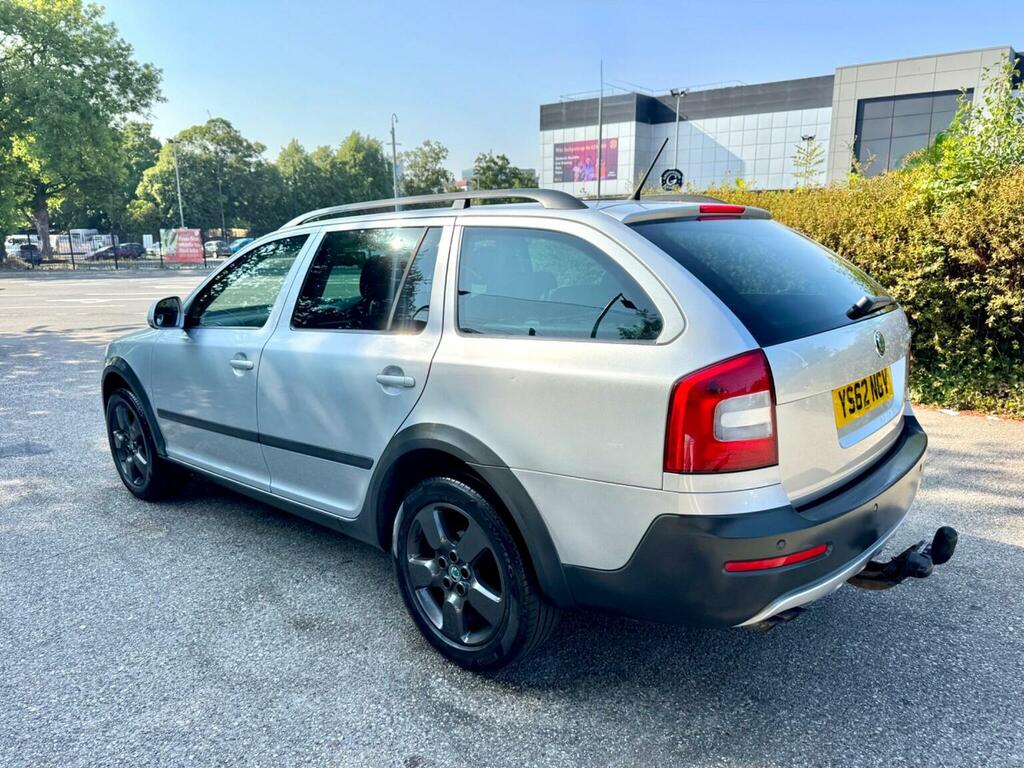 Skoda Octavia 2.0 Tdi Scout Dsg 4Wd Euro 5 Silver #3