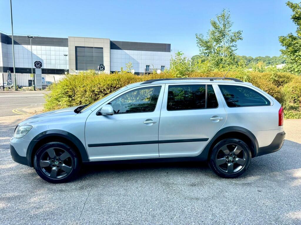 Skoda Octavia Hatchback Black #9