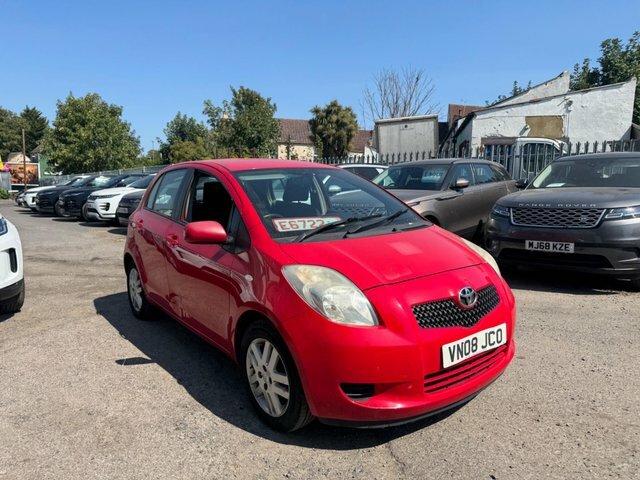 Toyota Yaris 1.3 Vvt-i Tr Red #5