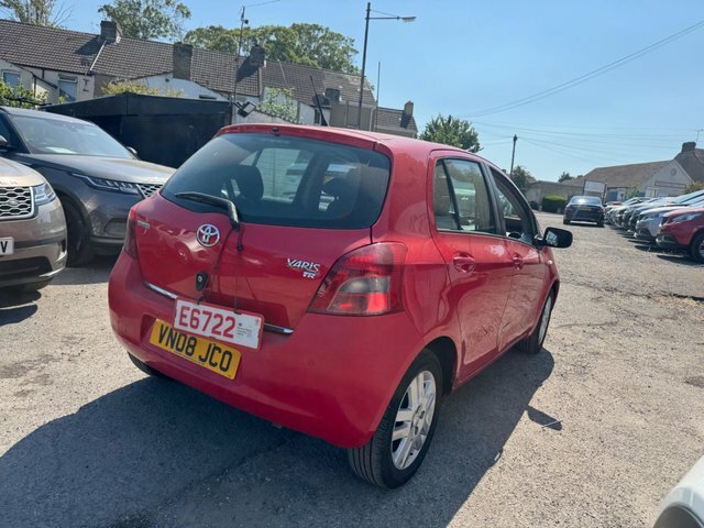 Toyota Yaris 1.3 Vvt-i Tr Red #6