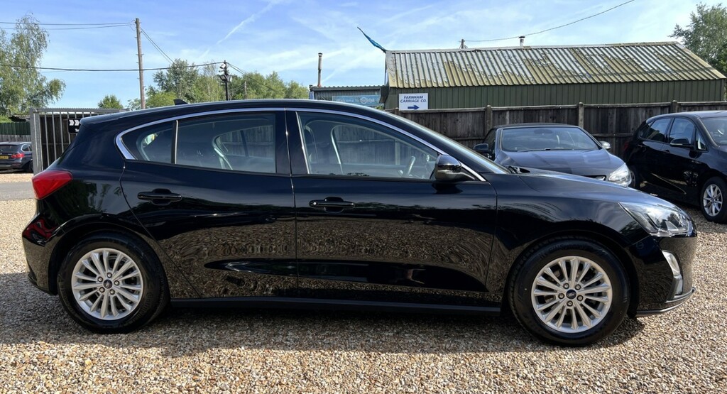 Ford Focus 1.0 T Ecoboost Titanium YB19RHN Black #4