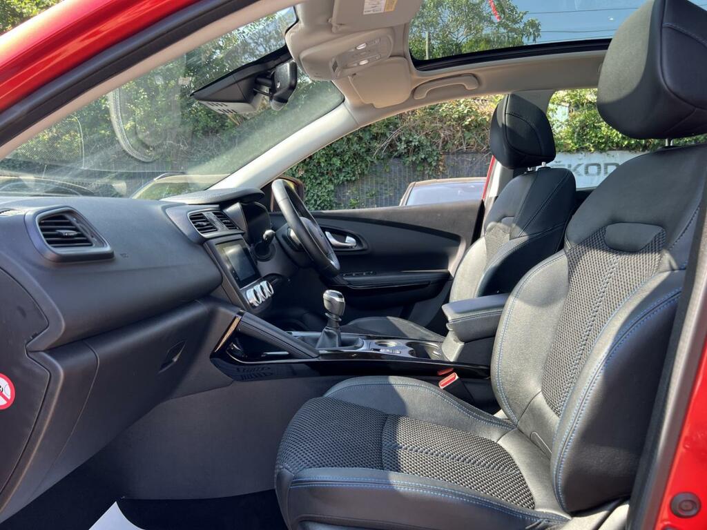 Renault Kadjar 1.5 S Edition Blue Dci 115 My19 Red #2