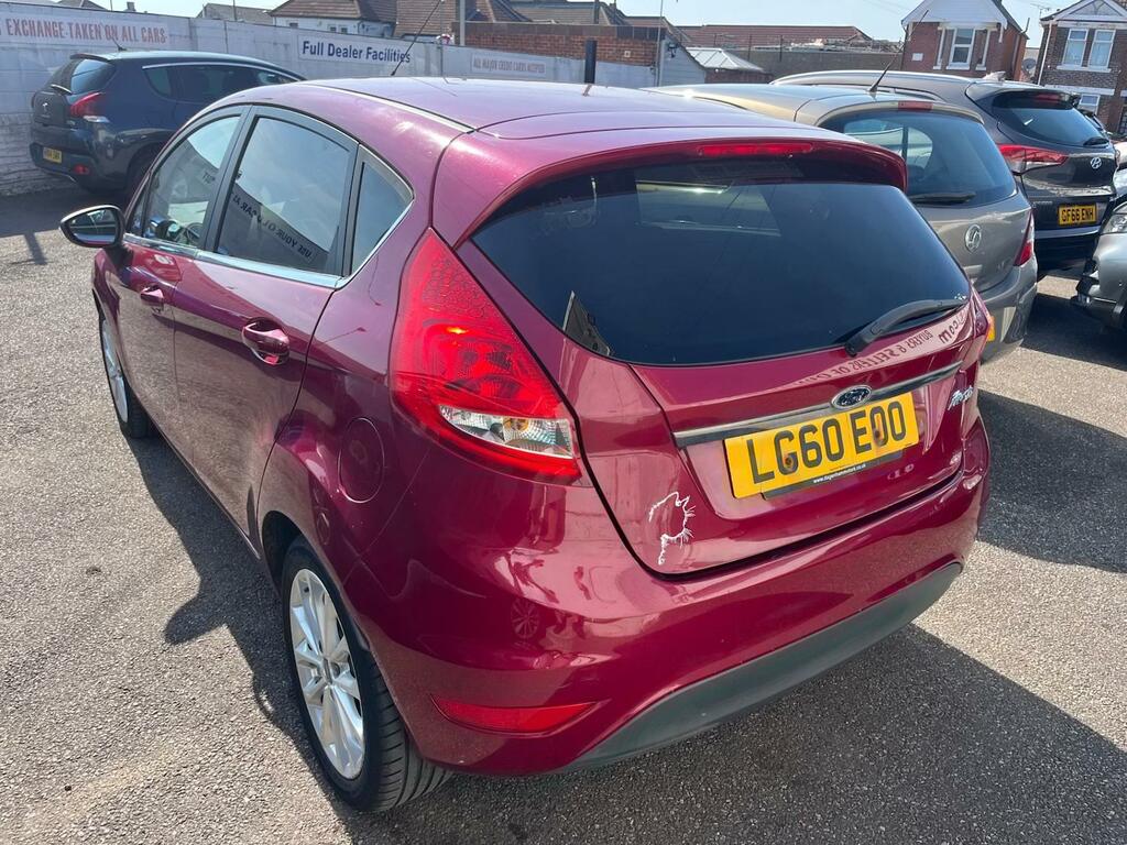 Ford Fiesta 1.6 Titanium Red #5