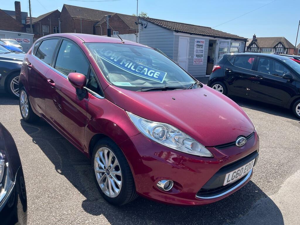 Ford Fiesta 1.6 Titanium Red