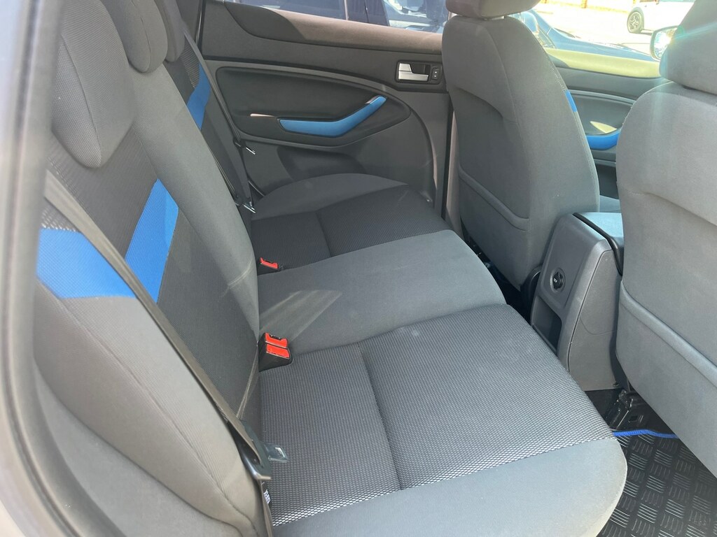 Ford Kuga  Red #7