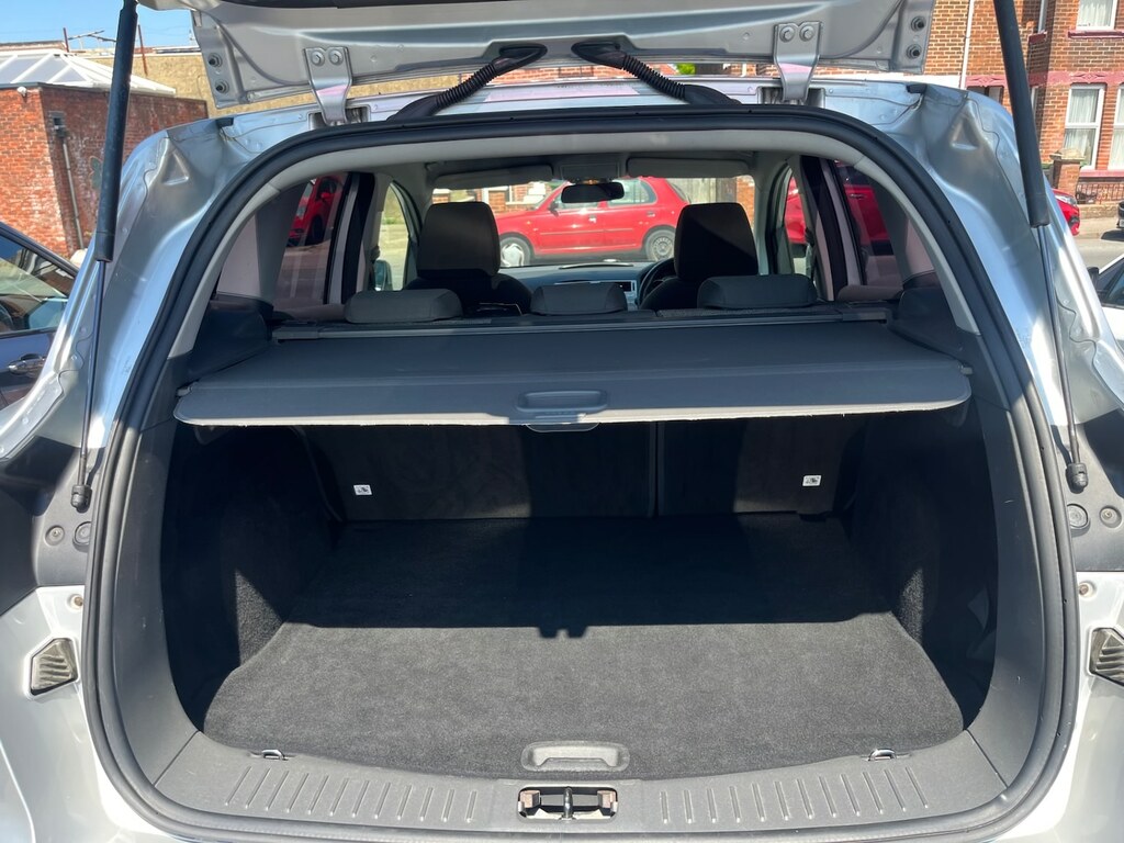 Ford Kuga  Red #11