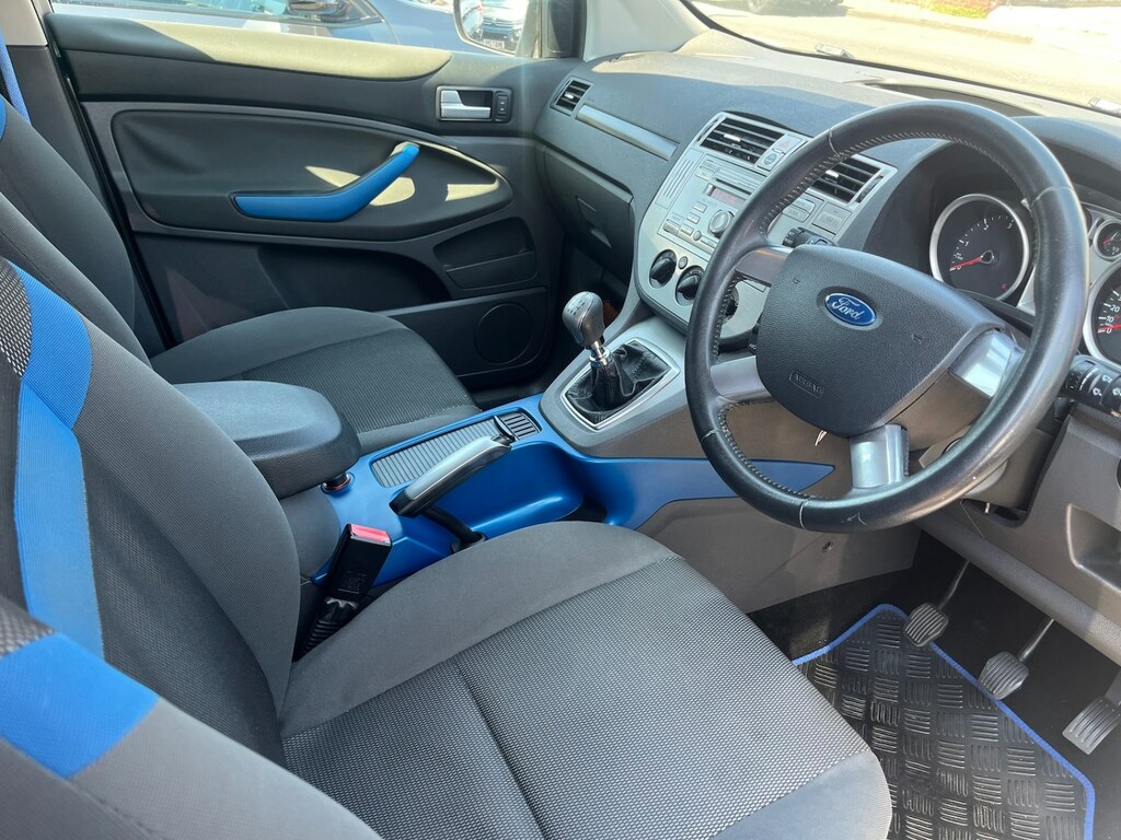 Ford Kuga  Red #8