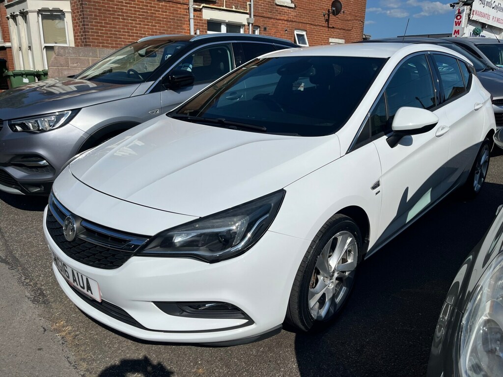 Vauxhall Astra 1.4T 16V 150 Sri White #3