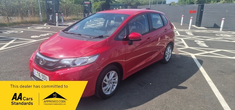 Honda Jazz Reserve For 99..I-vtec Se Red